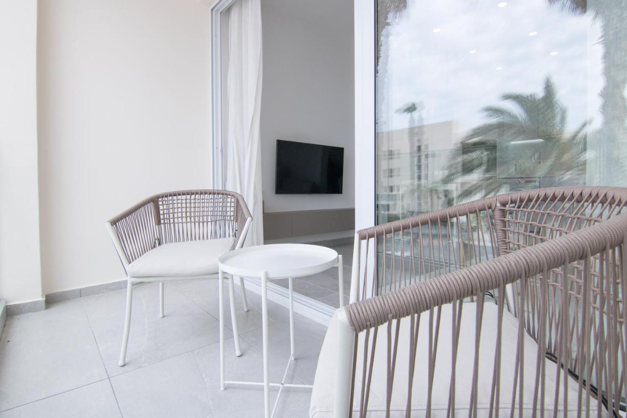 Phaedrus Living Seaview Modern Flat Limnaria 134 Apartment Paphos Exterior foto